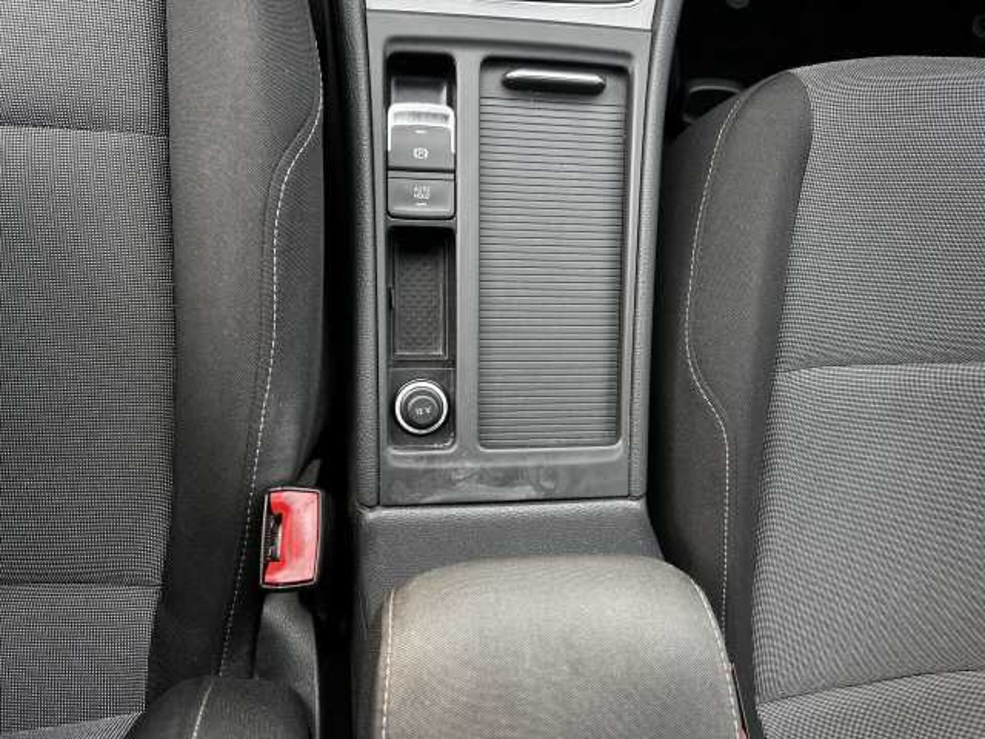 Volkswagen Golf 1.2l - Nero