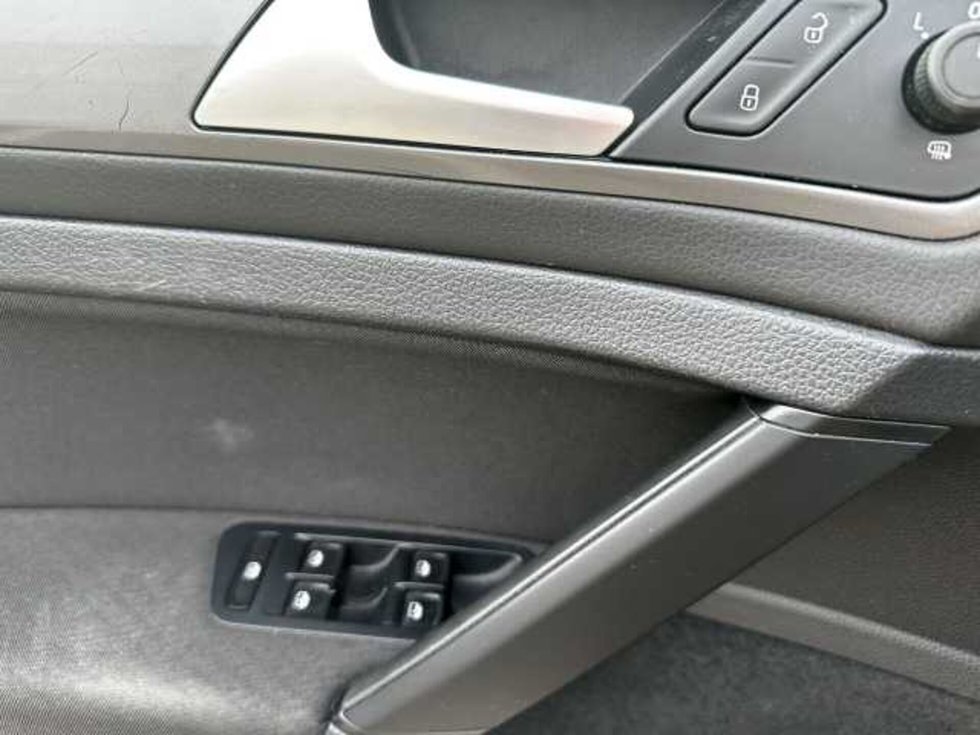 Volkswagen Golf 1.2l - Nero