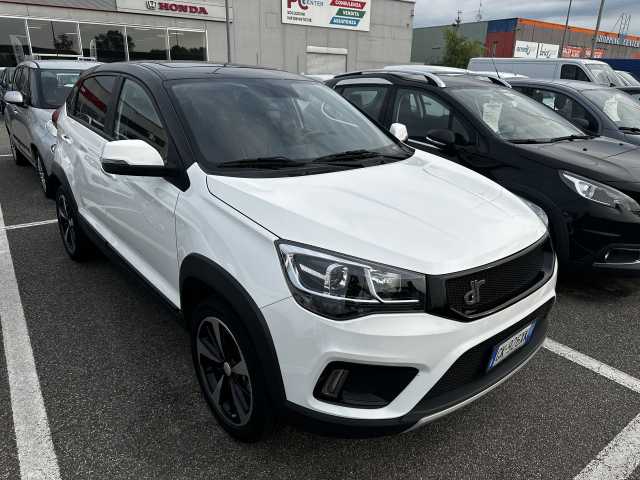 DR Automobiles 1.5l - Bianco