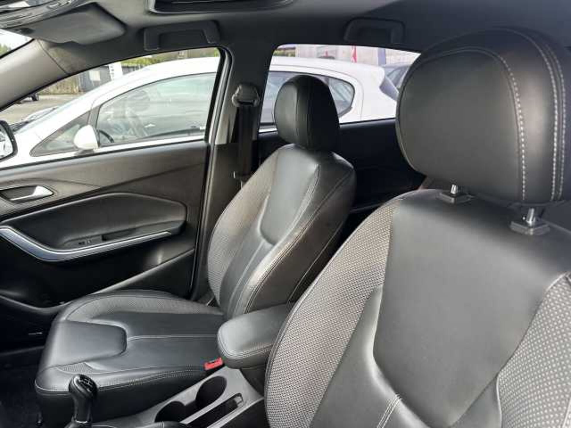 DR Automobiles 1.5l - Bianco