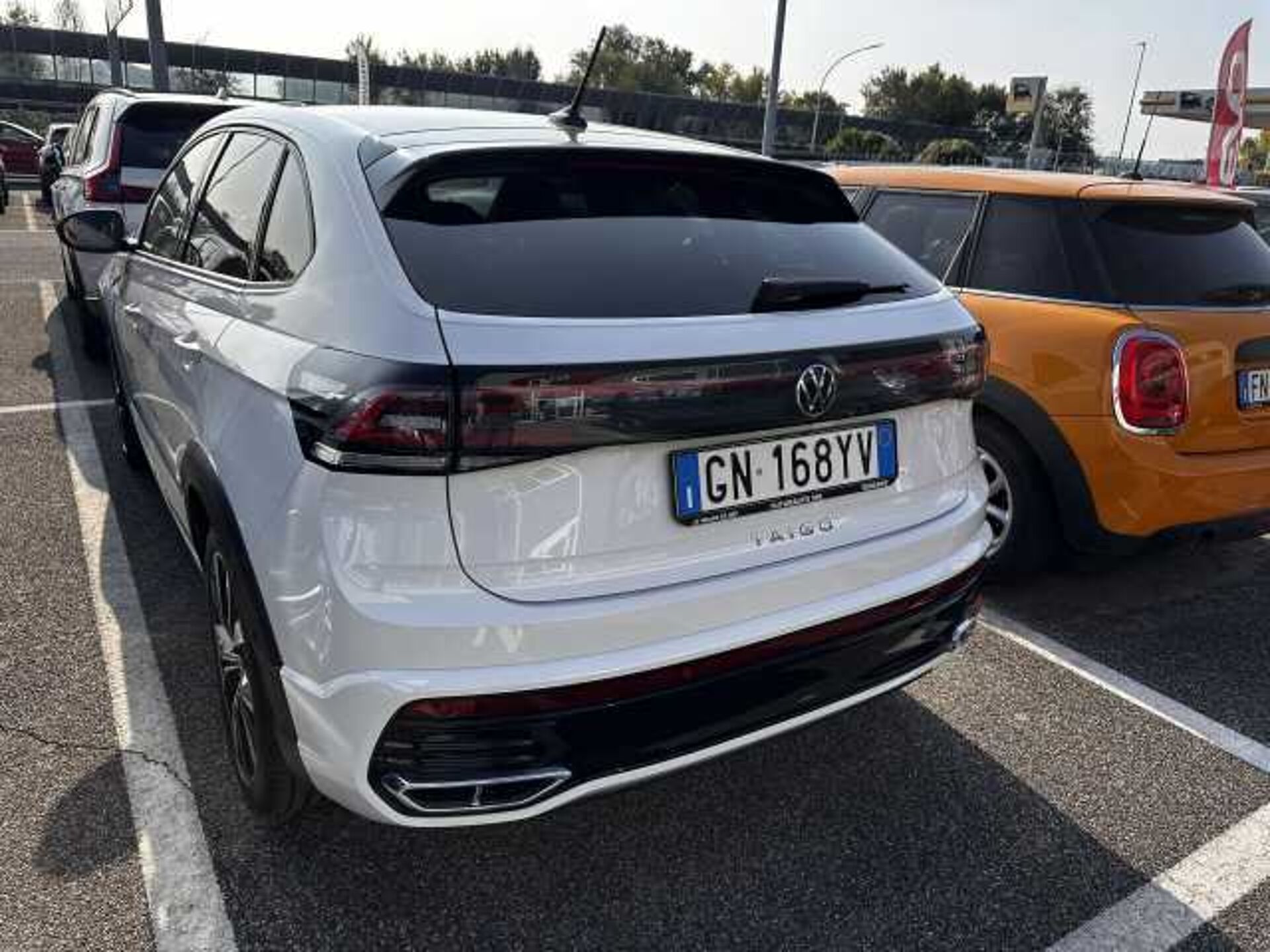 Volkswagen Taigo 1.0l - Bianco