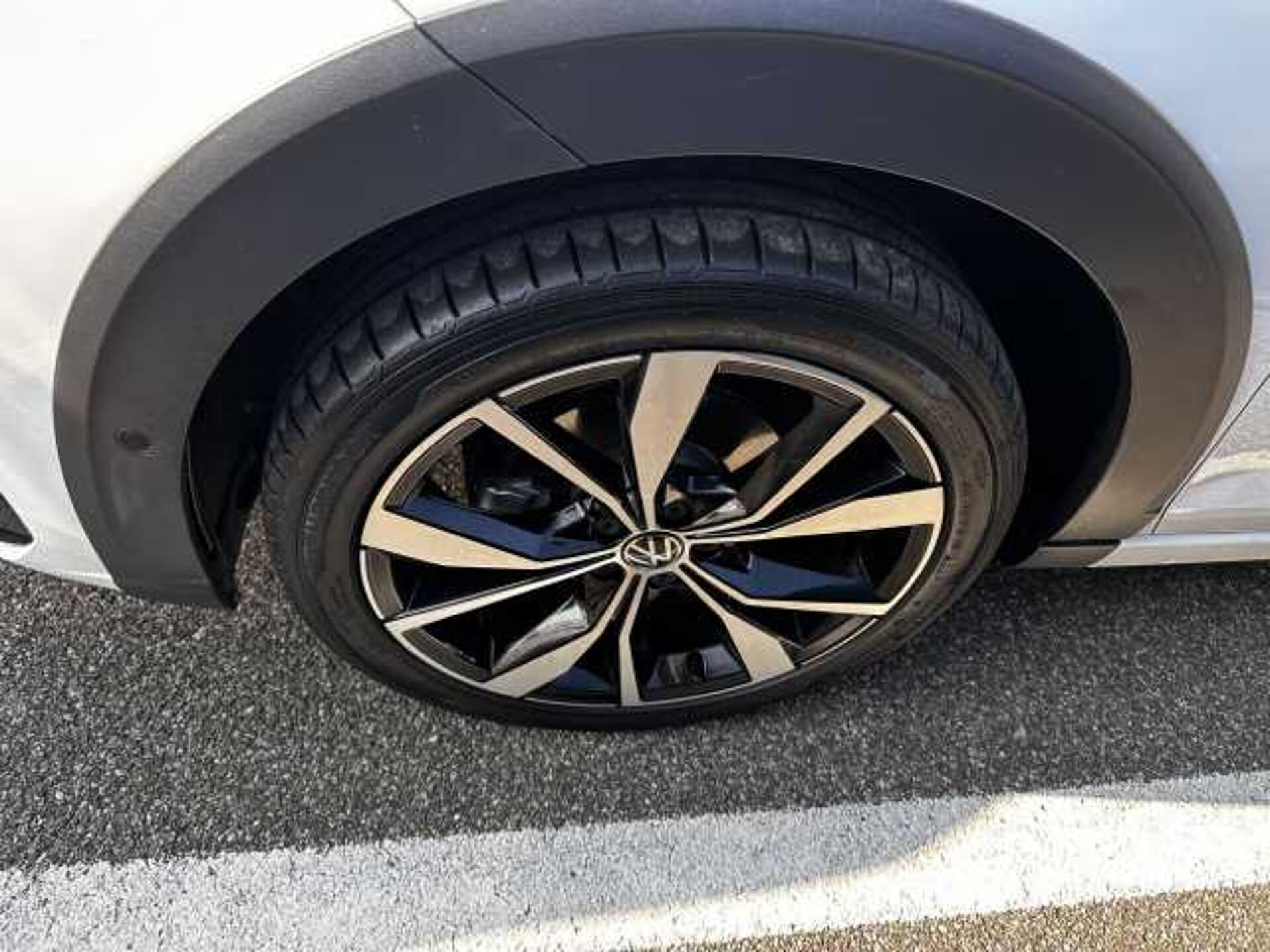 Volkswagen Taigo 1.0l - Bianco