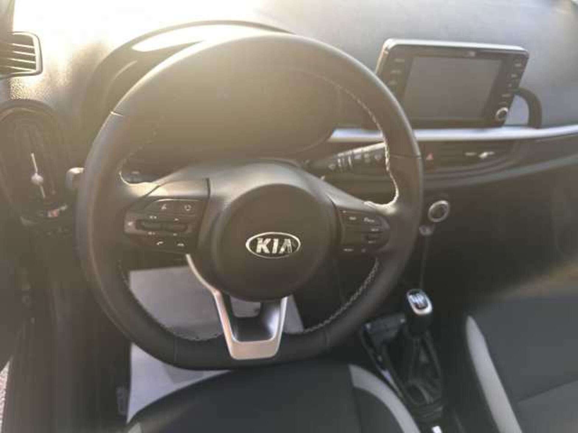 Kia Picanto 1.0l - Nero