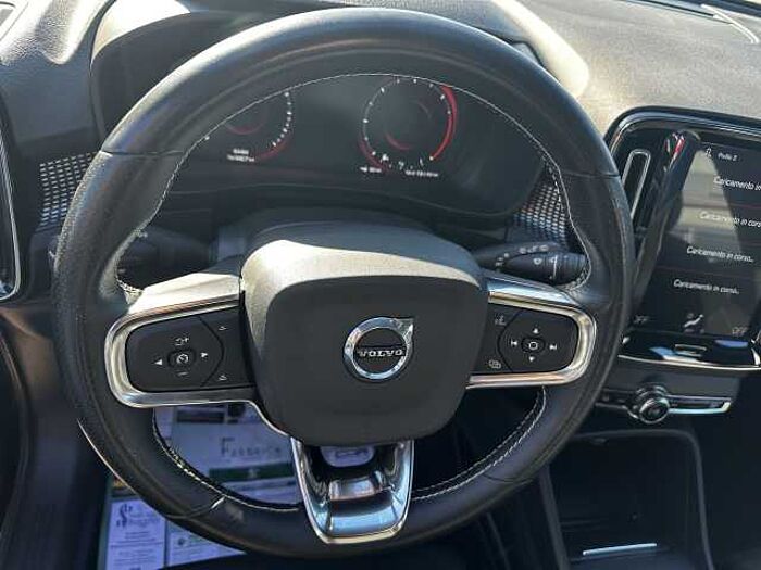 Volvo XC40 2l