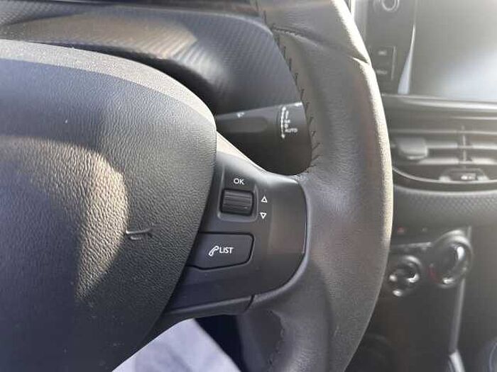 Peugeot 208 1.2l