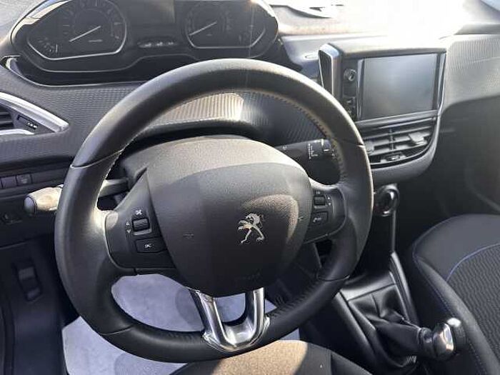 Peugeot 208 1.2l