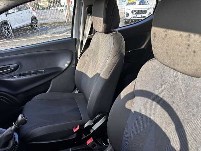 Lancia Ypsilon 1.2l