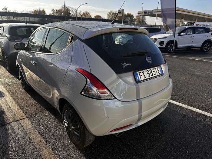 Lancia Ypsilon 1.2l