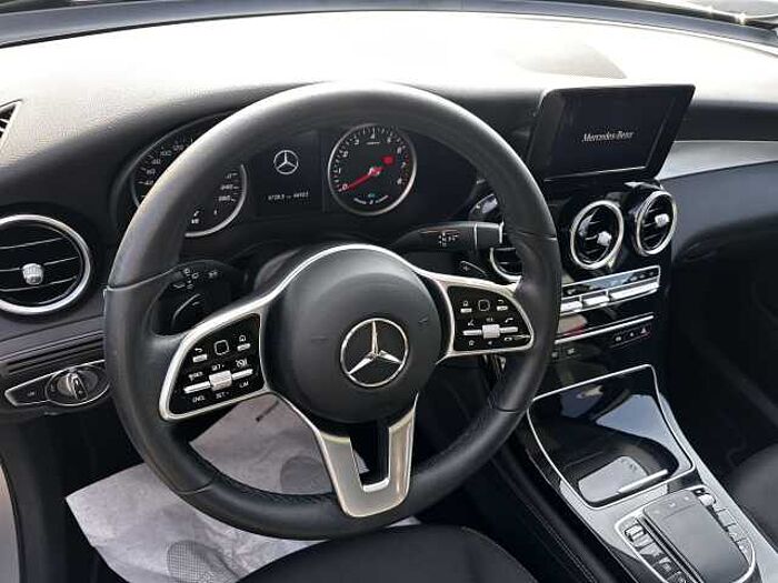 Mercedes-Benz GLC 200 2l