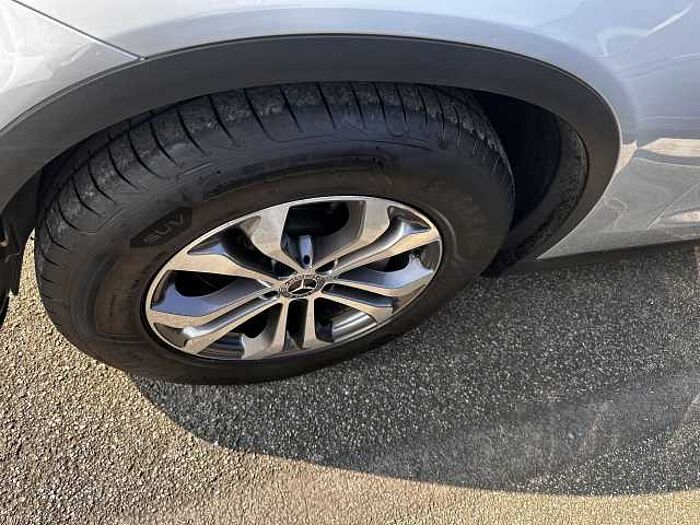 Mercedes-Benz GLC 200 2l