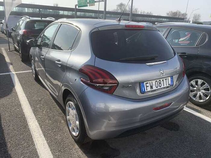 Peugeot 208 1.2l