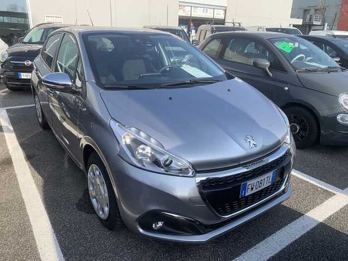 Peugeot 208 1.2l