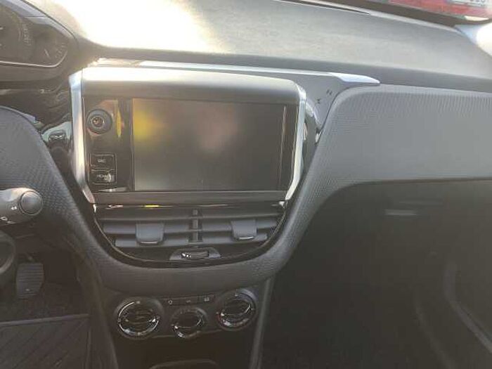 Peugeot 208 1.2l