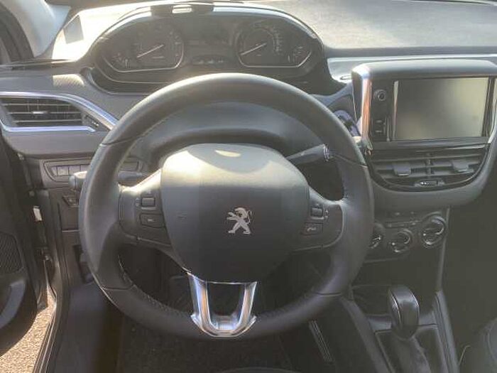 Peugeot 208 1.2l
