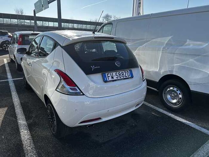 Lancia Ypsilon 1.2l