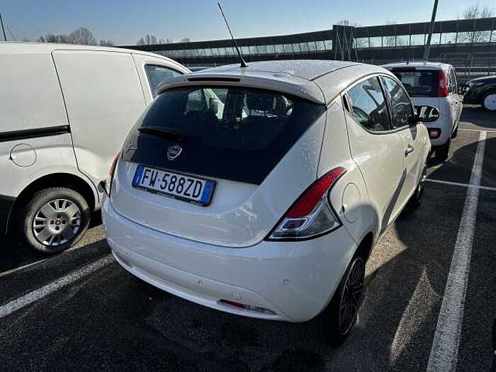 Lancia Ypsilon 1.2l